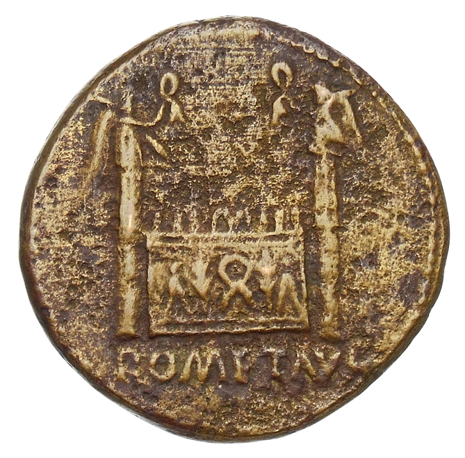 Augustus reverse — Altar highly decorated with corona civica, laurels, and nude male figures; Victories flanking