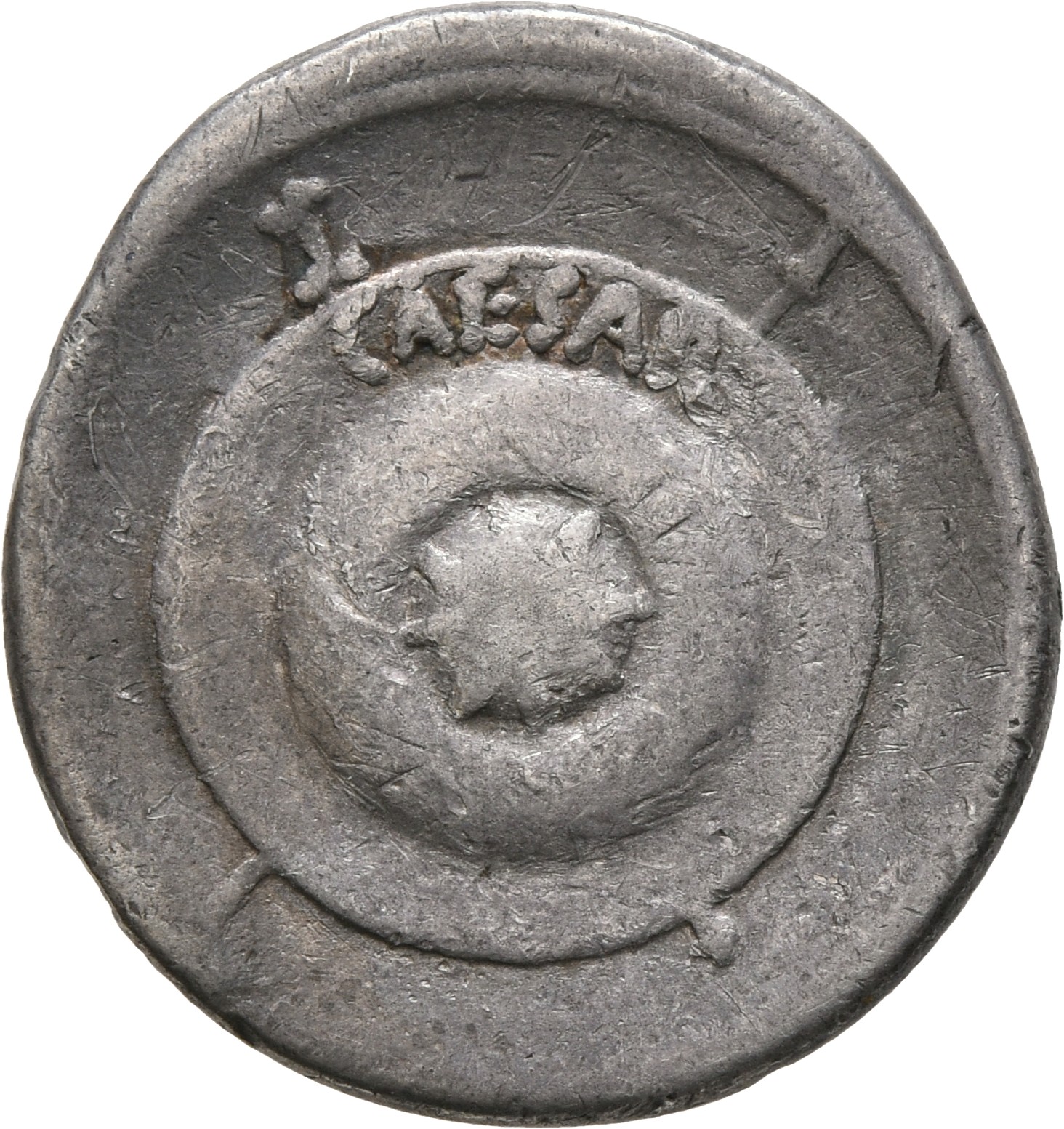 RIC I (second edition) Augustus 274 Augustus reverse — Circular shield depicting eight-rayed star, lying on spear and sword