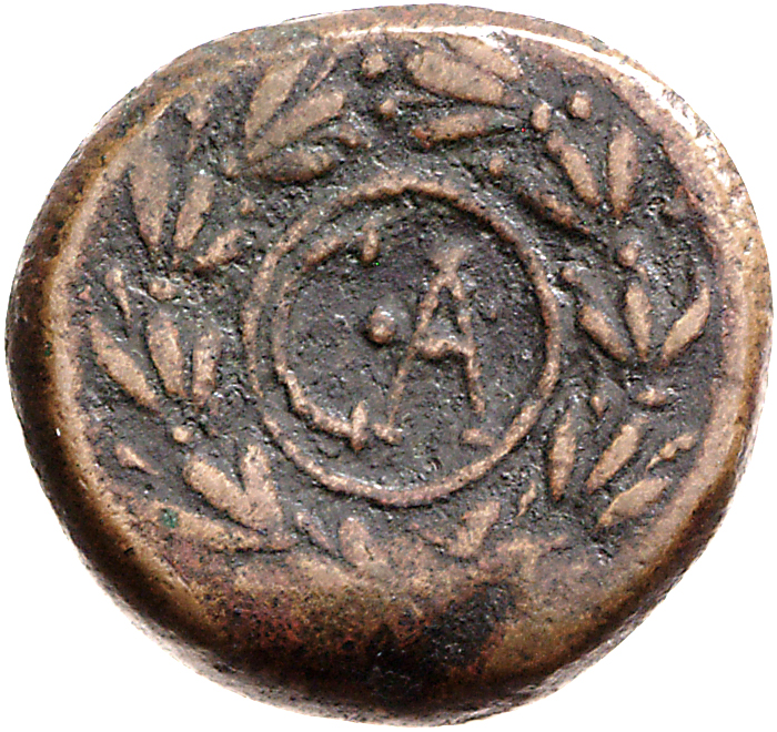 Augustus reverse — Legend in linear circle in wreath of rostra and laurel leaves
