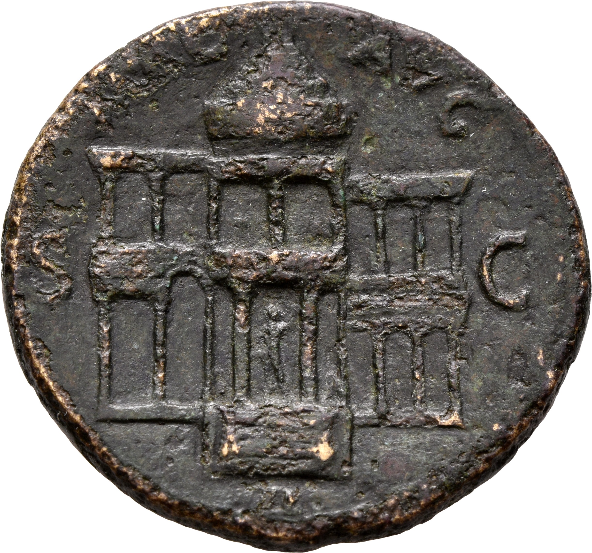 RIC I (second edition) Nero 186 Nero reverse — Front view of the Macellum Magnum; above the steps, male figure standing, l...