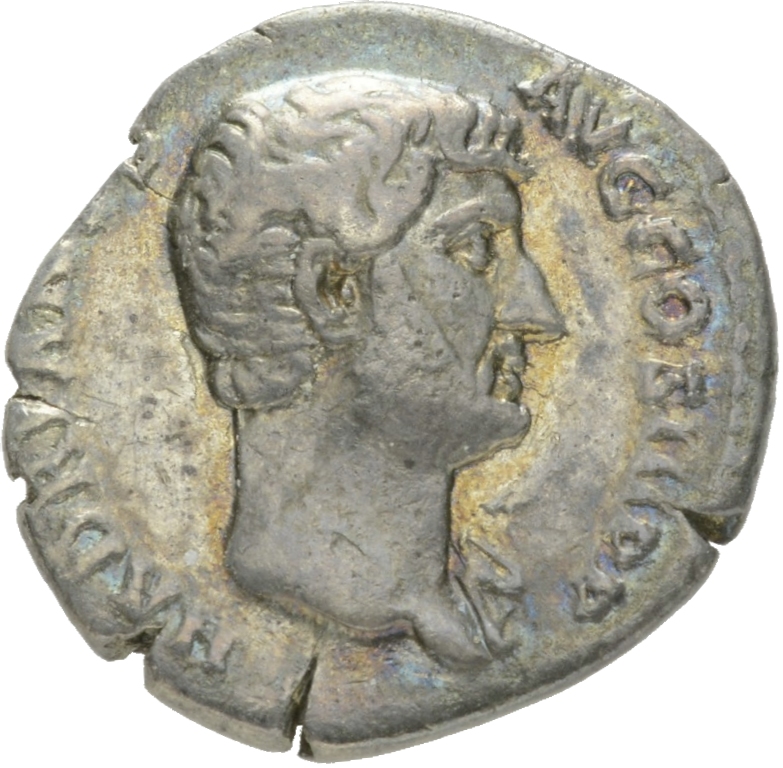 RIC II Hadrian 256b (denarius) Hadrian obverse, Drapierte Büste des Hadrianus in der Brustansicht nach r.