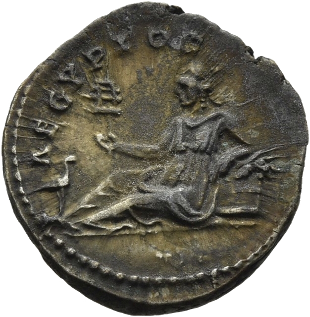 RIC II Hadrian 297d Hadrian reverse, Aegyptus lagert nach l. Sie hält in der r. Hand eine Rassel (sistrum) und stützt den ...
