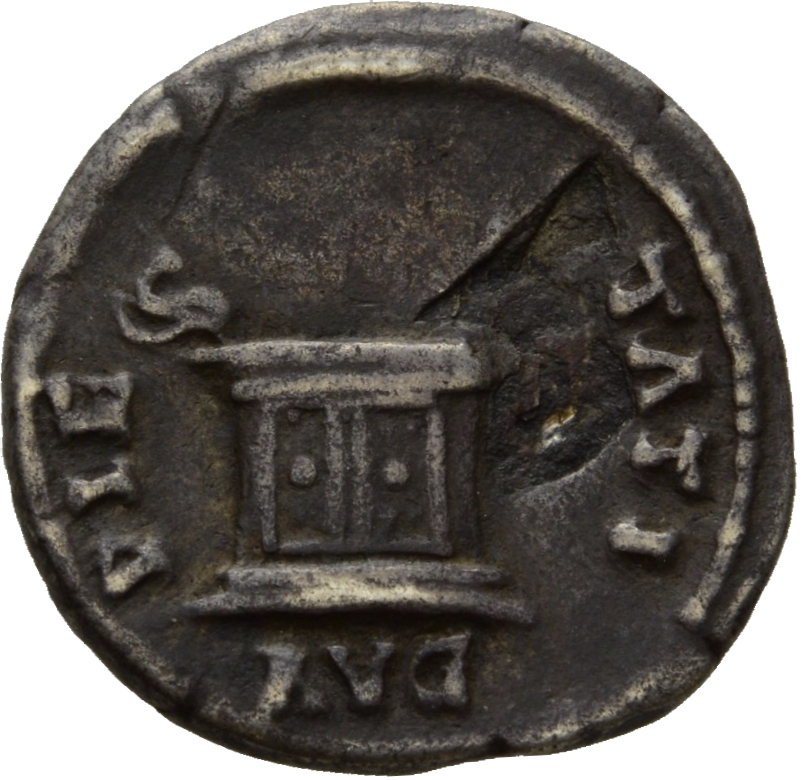 RIC II Hadrian 422A Hadrian reverse, Entzündeter Altar.