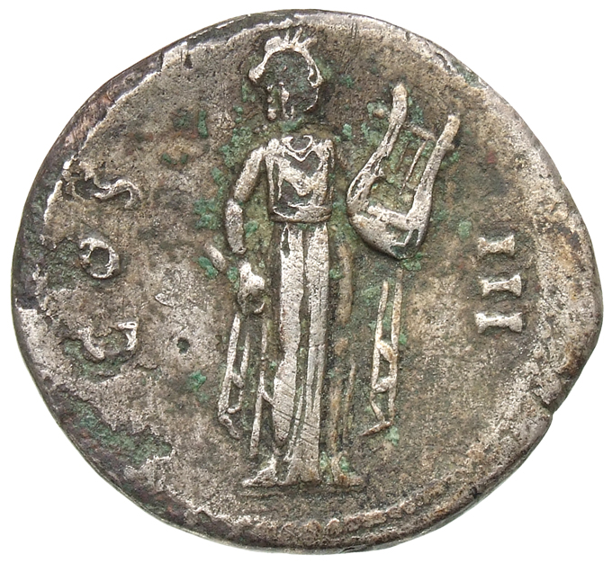 RIC II Hadrian 482 Hadrian reverse, Apollo steht im langem Gewand in der Vorderansicht, den Kopf nach r. gewandt. Er hält ...