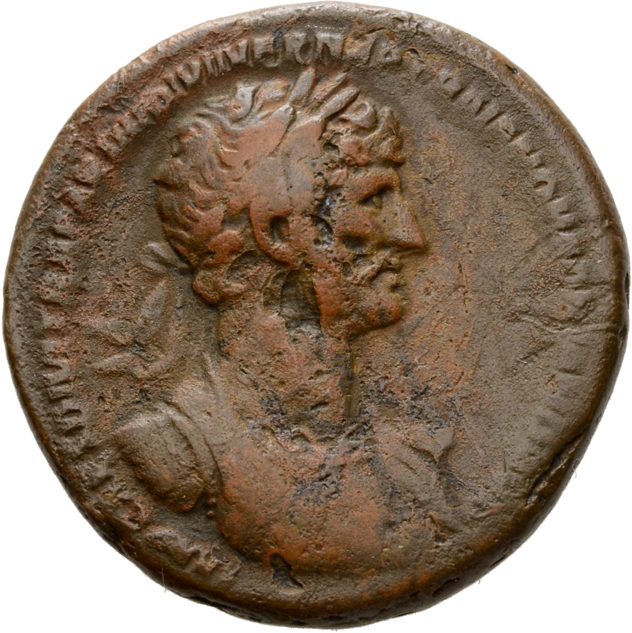 RIC II Hadrian 546A Hadrian obverse, Gepanzerte Büste des Hadrianus mit Lorbeerkranz in der Brustansicht nach r.