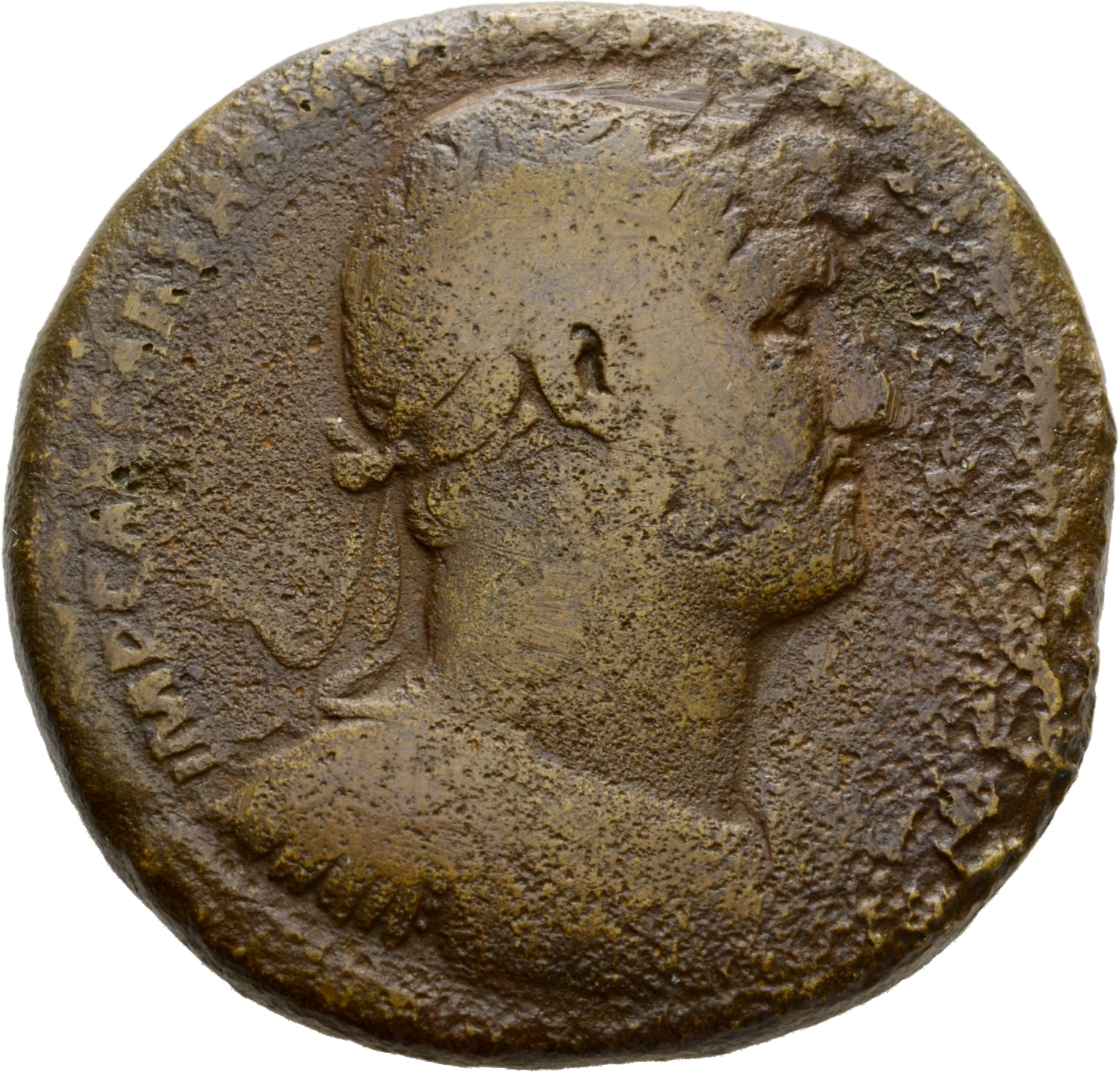RIC II Hadrian 587A Hadrian obverse, Drapierte Panzerbüste des Hadrianus mit Lorbeerkranz in der Brustansicht nach r.