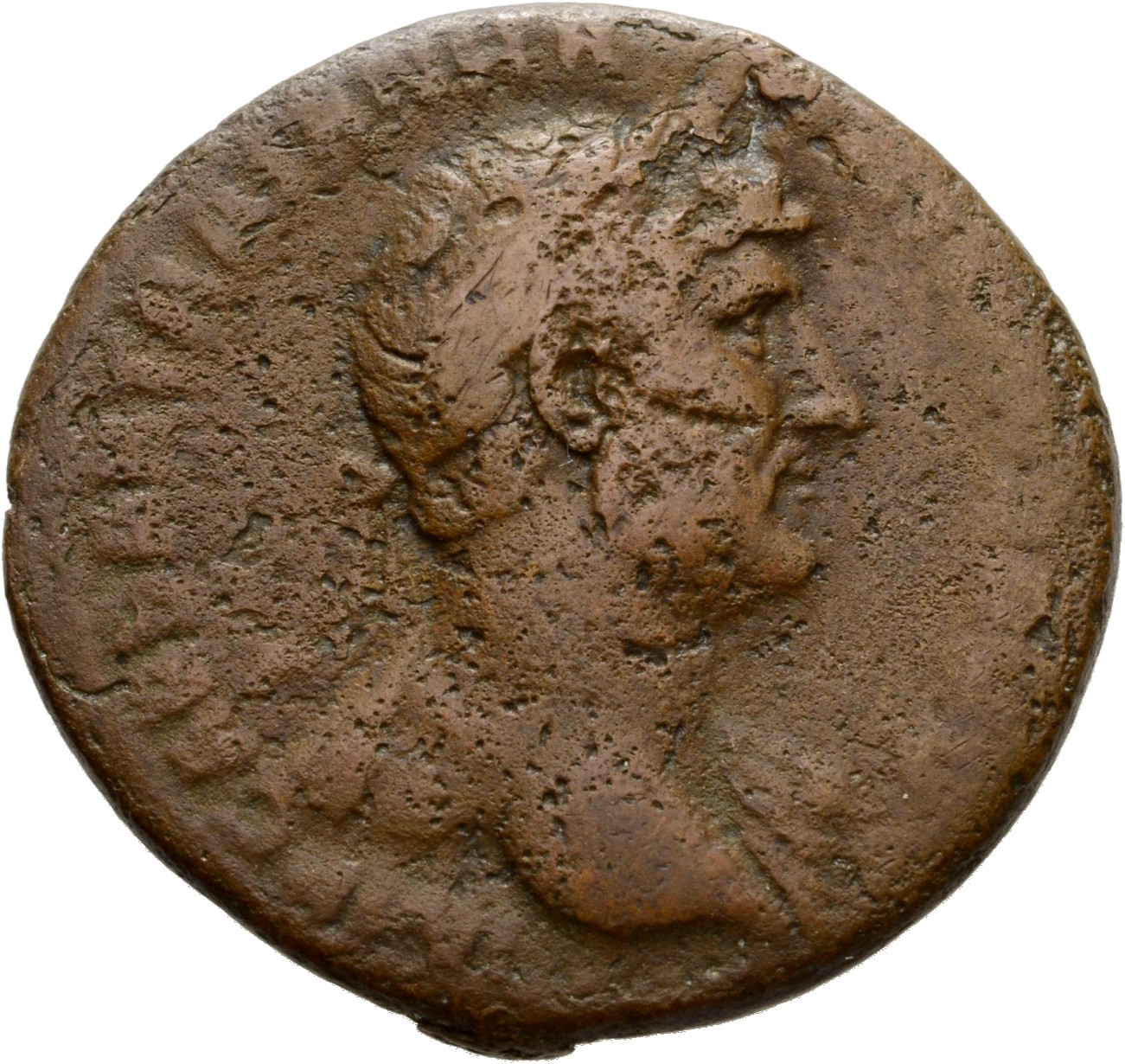 RIC II Hadrian 616B Hadrian obverse, Drapierte Büste des Hadrianus mit Lorbeerkranz in der Brustansicht nach r.