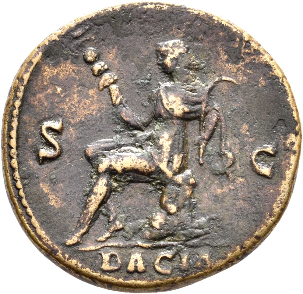 RIC II Hadrian 850c (as) Hadrian reverse, Dacia mit Vexillum und gebogenem Schwert nach links auf Fels sitzend, Fuß auf Gl...