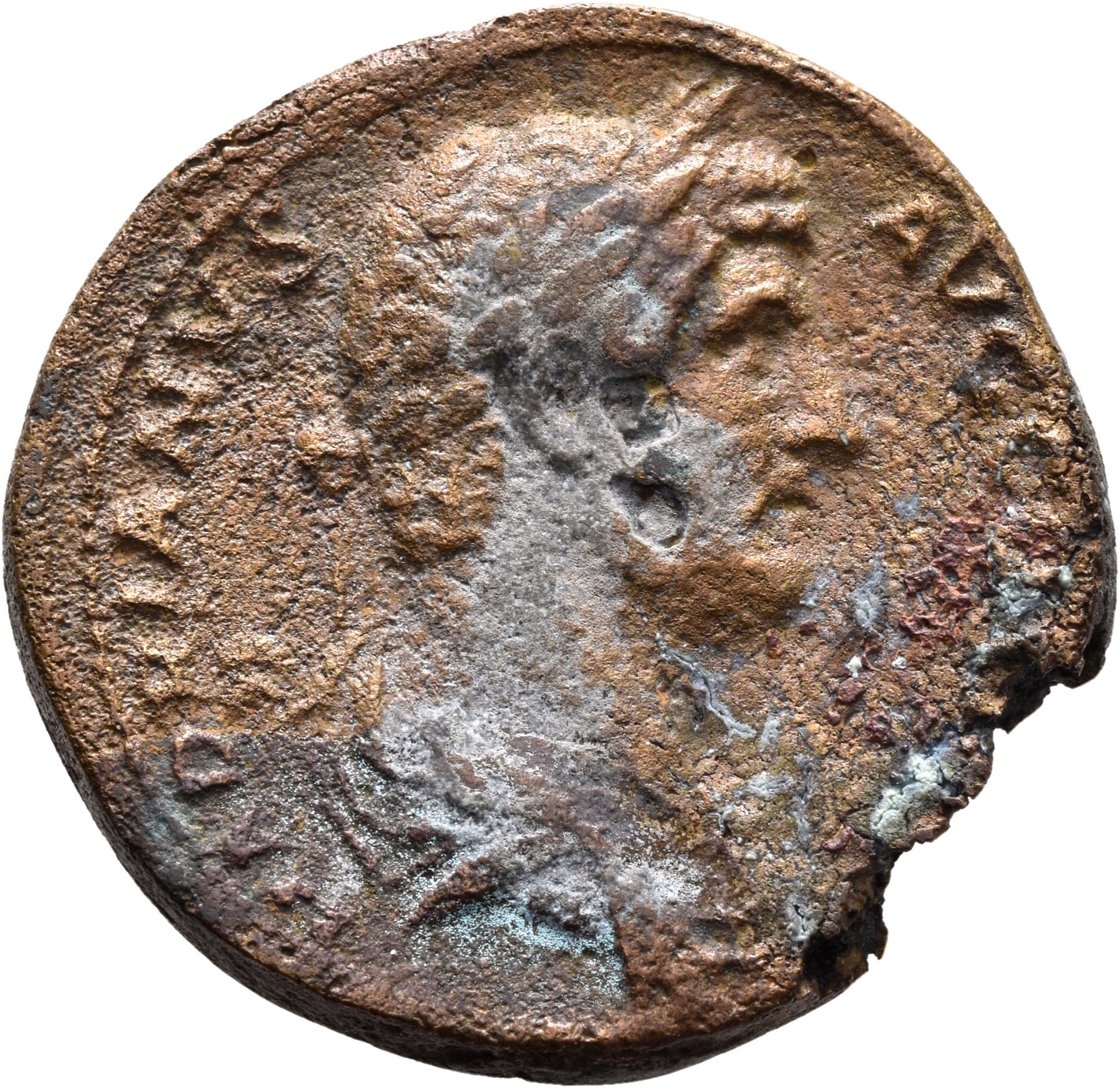 RIC II Hadrian 962f Hadrian obverse, Drapierte Büste des Hadrianus mit Lorbeerkranz n. r.; Perlkreis.