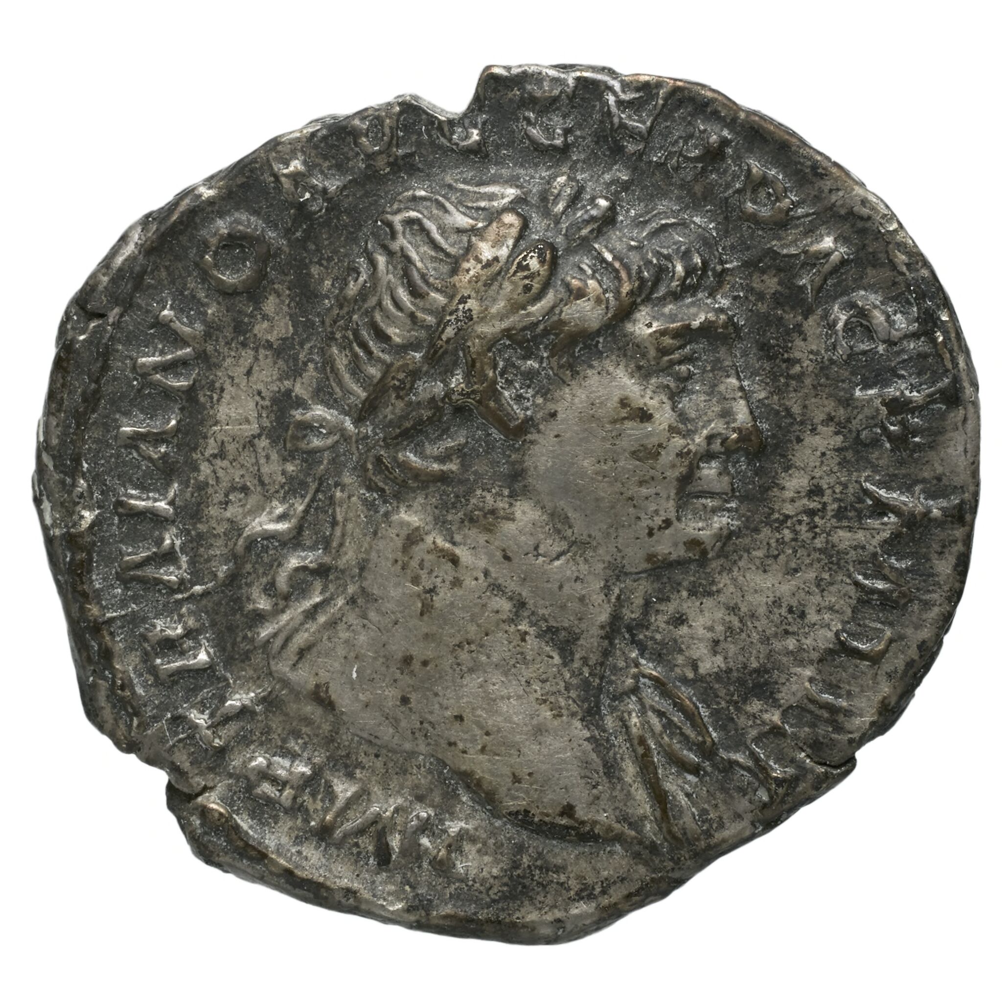 RIC II Trajan 104 Trajan obverse — Bust of Trajan, laureate, draped on left shoulder, right