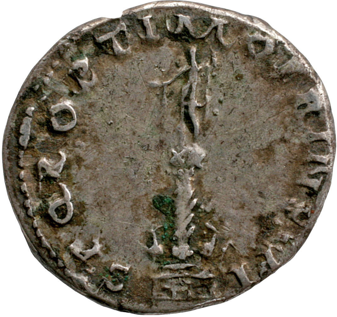 Trajan reverse — Column of Trajan surmounted with a statue of Trajan; two eagles at base and a wreath with spirals and dots on column