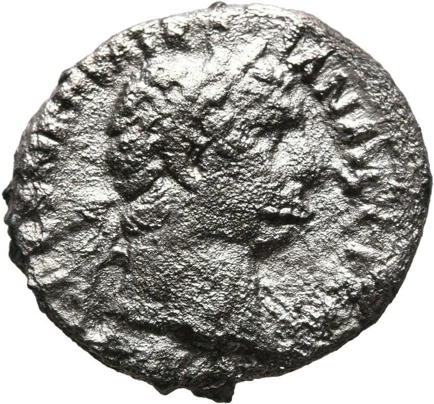 RIC II Trajan 37 (denarius) Trajan obverse, Head of Trajan, laureate, right