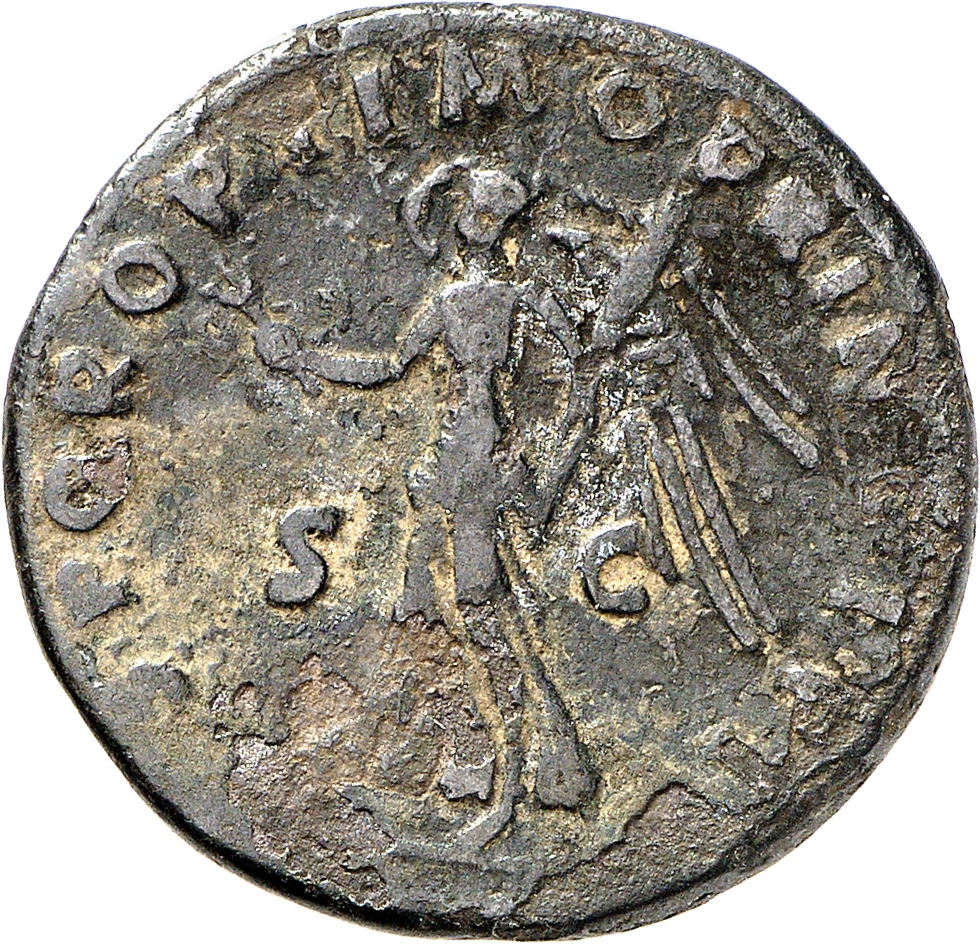 RIC II Trajan 521 Trajan reverse, Victory advancing left, holding wreath in right hand and palm upwards in left