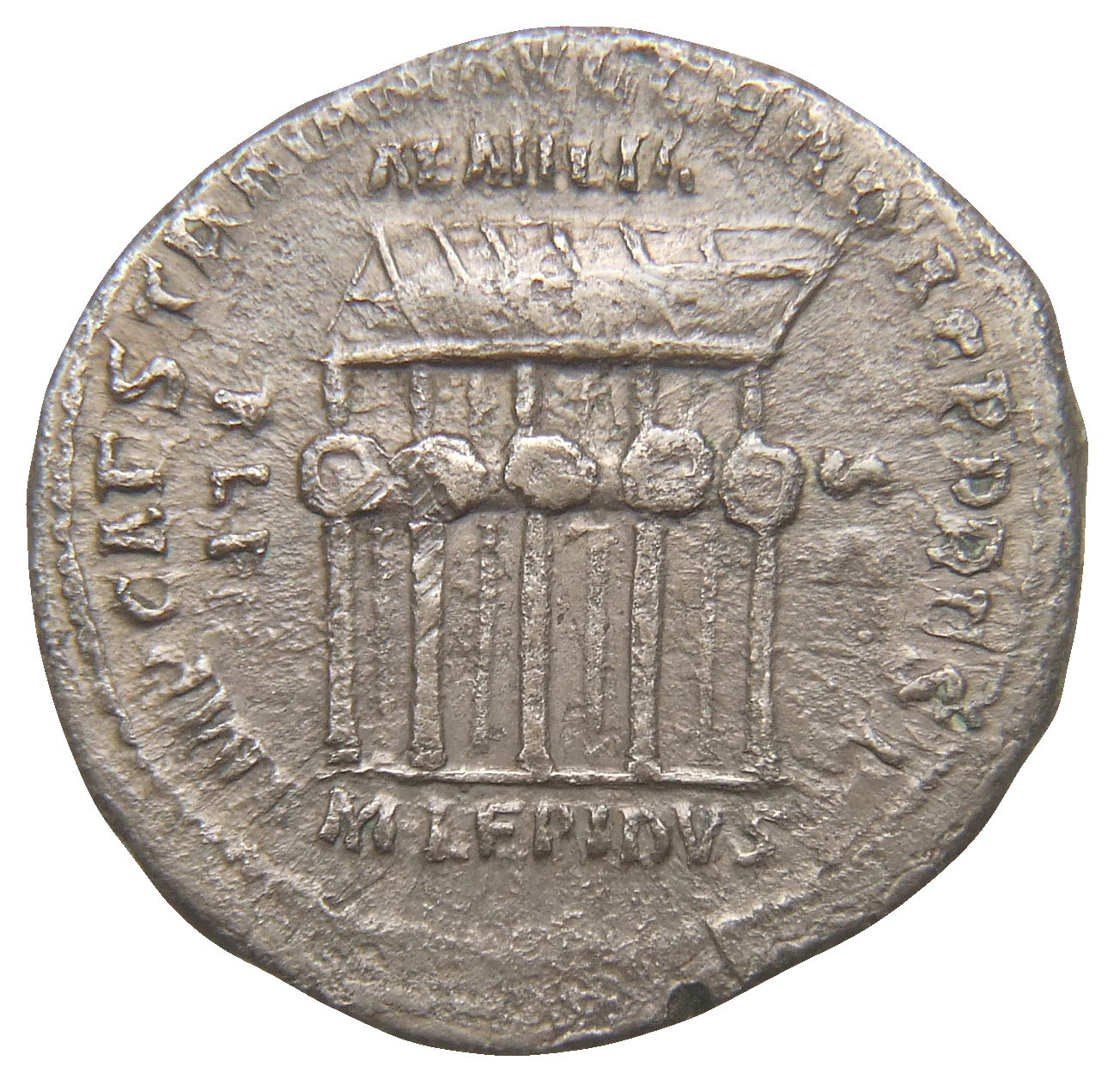 RIC II Trajan 790 Trajan reverse, Basilica Aemilia