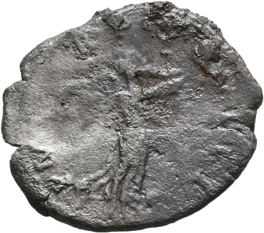 RIC II, Part 3 (second edition) Hadrian 401 Hadrian reverse, Victory flying right, holding trophy in both hands