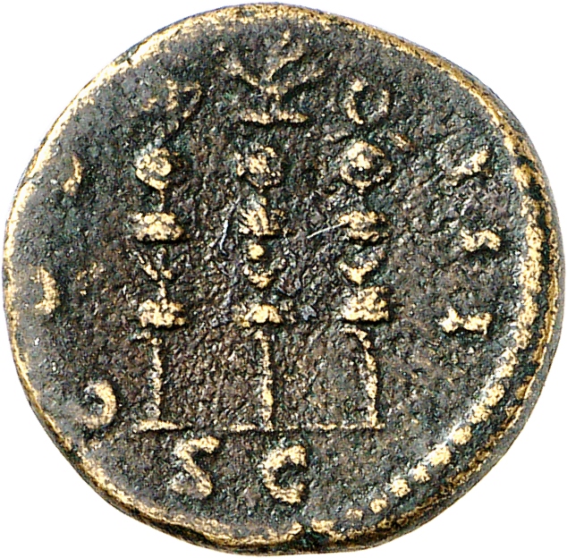RIC II, Part 3 (second edition) Hadrian 888 Hadrian reverse, Eagle between two standards