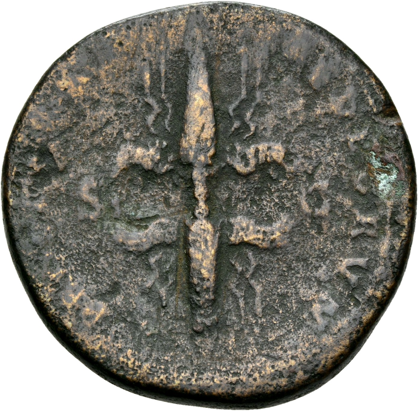 RIC III Antoninus Pius 618b Antoninus Pius reverse, Winged thunderbolt vertical