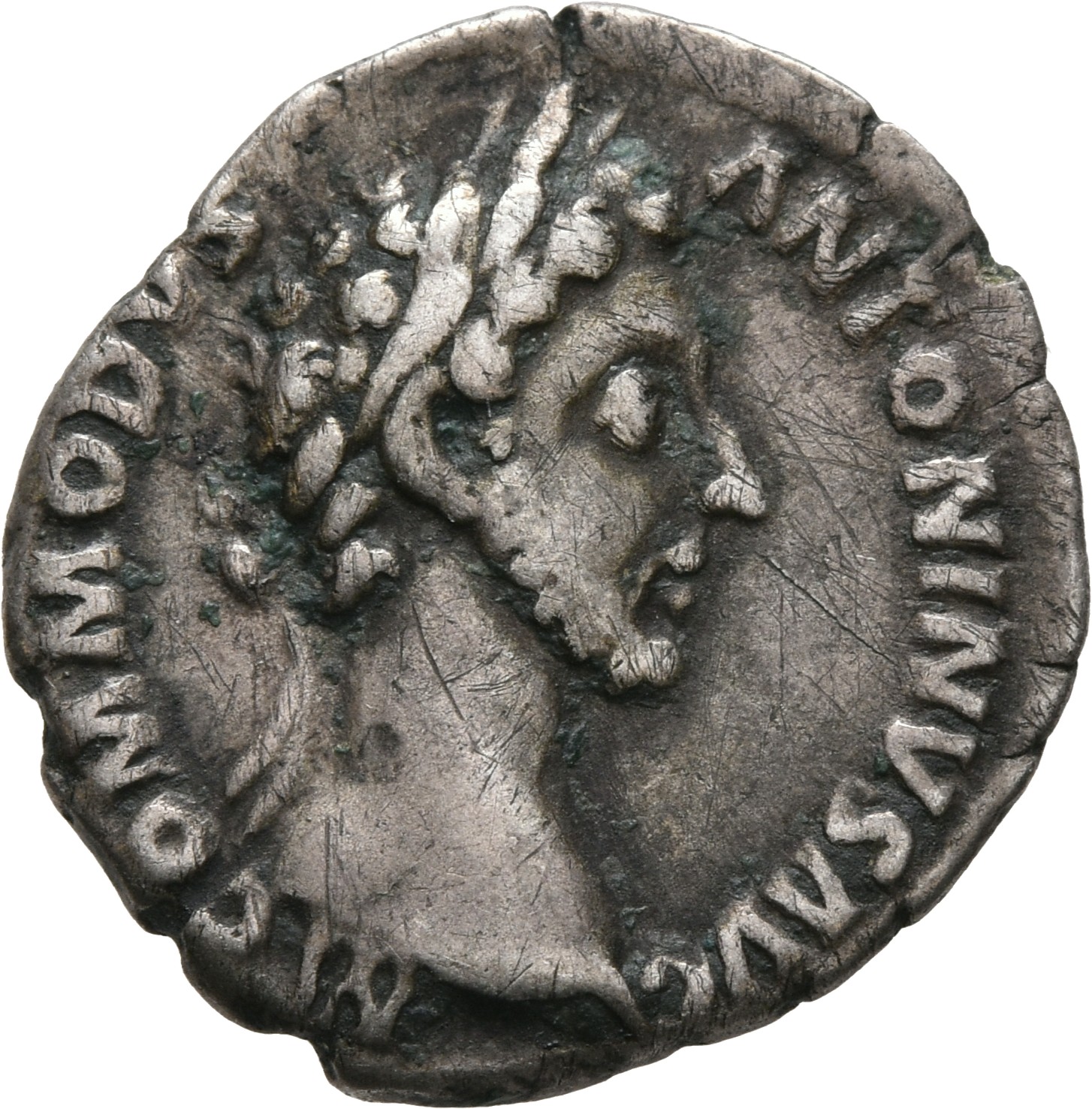 RIC III Commodus 17 Commodus obverse, Head of Commodus, laureate, right