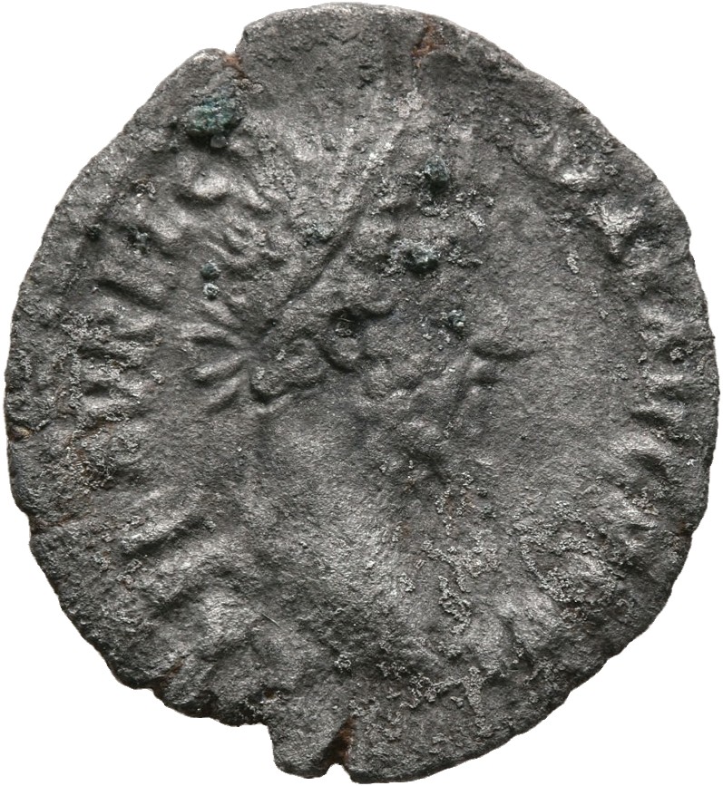 RIC III Commodus 236 Commodus obverse, Head of Commodus, laureate, right