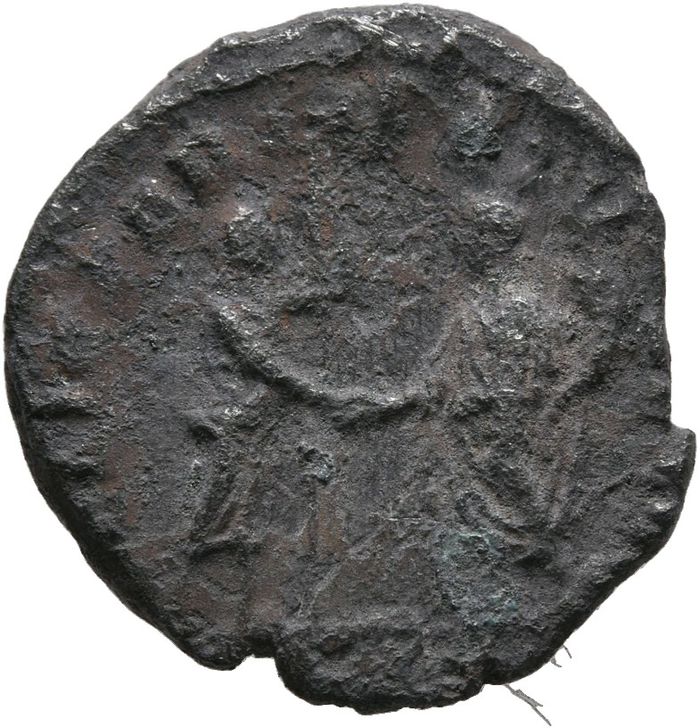 RIC III Commodus 249 Commodus reverse, Commodus, togate, standing left, holding cornucopiae in left hand and clasping righ...