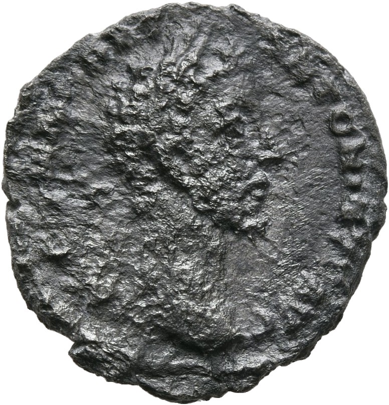 RIC III Commodus 25a Commodus obverse, Head of Commodus, laureate, right