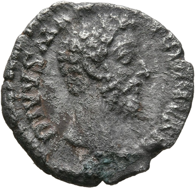 RIC III Commodus 266 Commodus obverse, Head of Divus Marcus Aurelius, bare, right
