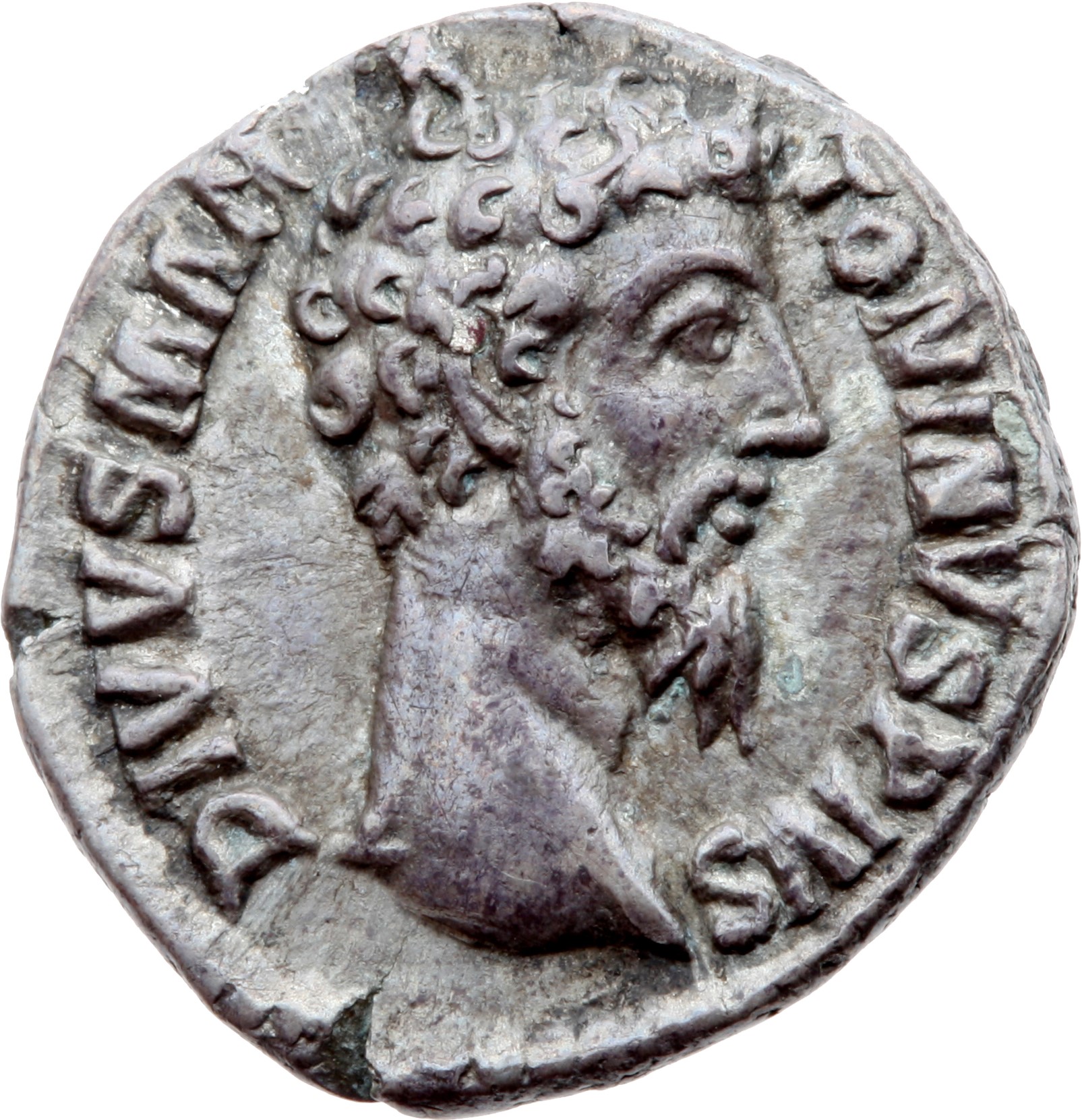RIC III Commodus 272 Commodus obverse, Head of Divus Marcus Aurelius, bare, right