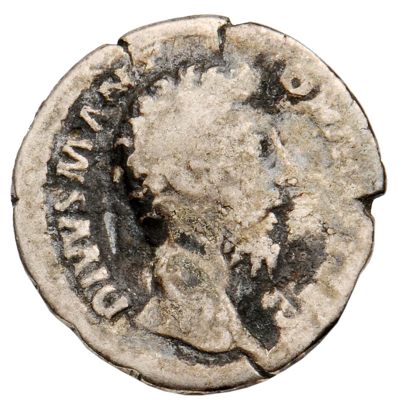 RIC III Commodus 275 (denarius) Commodus obverse, Head of Divus Marcus Aurelius, bare, right