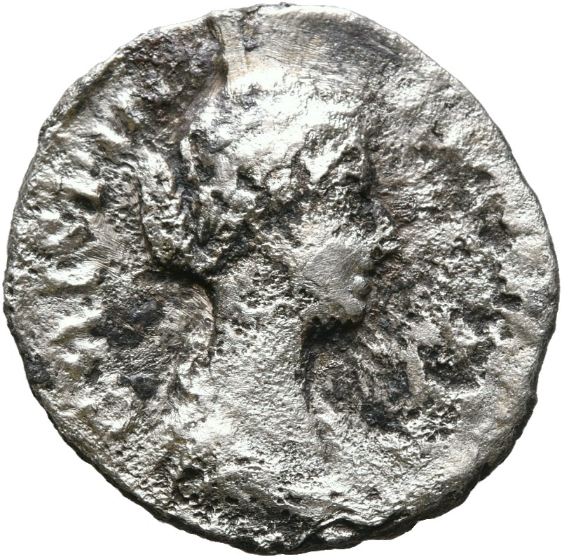 RIC III Commodus 279b Commodus obverse, Bust of Crispina, draped, hair in round coil at back, right