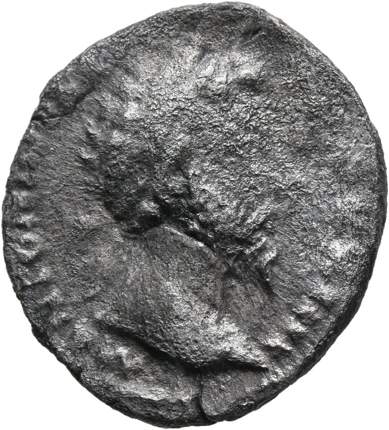 RIC III Commodus 33b Commodus obverse, Head of Commodus, laureate, right