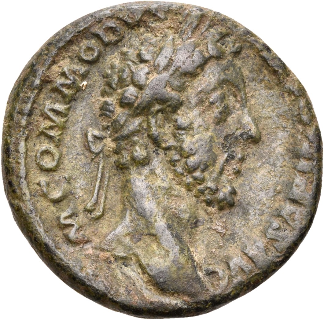 RIC III Commodus 360a Commodus obverse, Head of Commodus, laureate, right