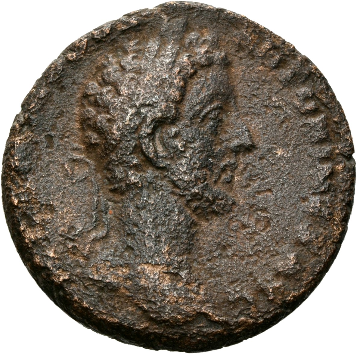 RIC III Commodus 361a Commodus obverse, Head of Commodus, laureate, right