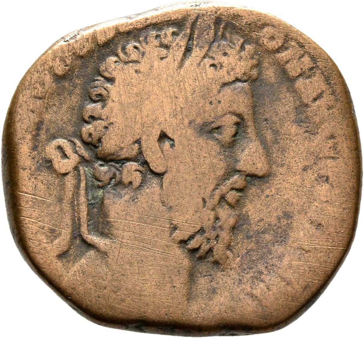 RIC III Commodus 447 Commodus obverse, Head of Commodus, laureate, right