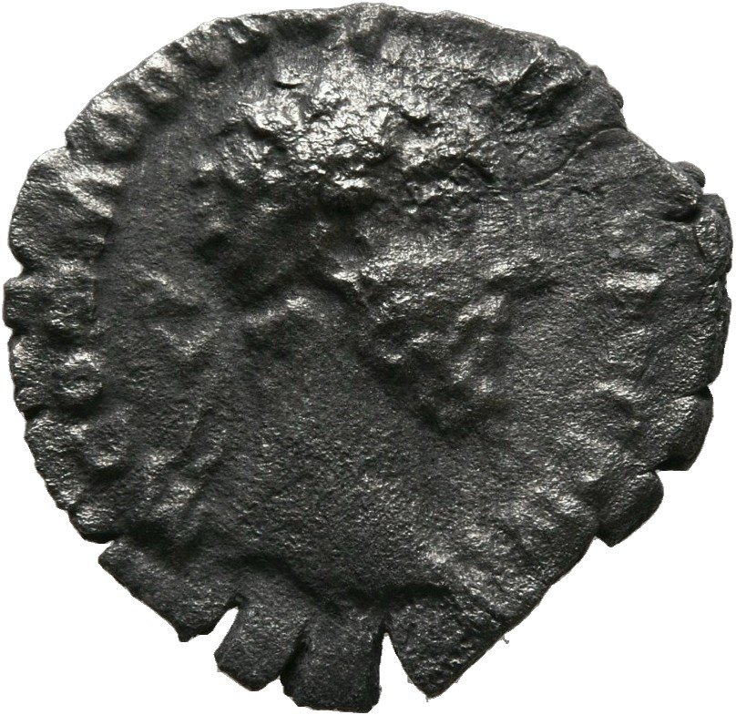 RIC III Commodus 50c Commodus obverse, Head of Commodus, laureate, right