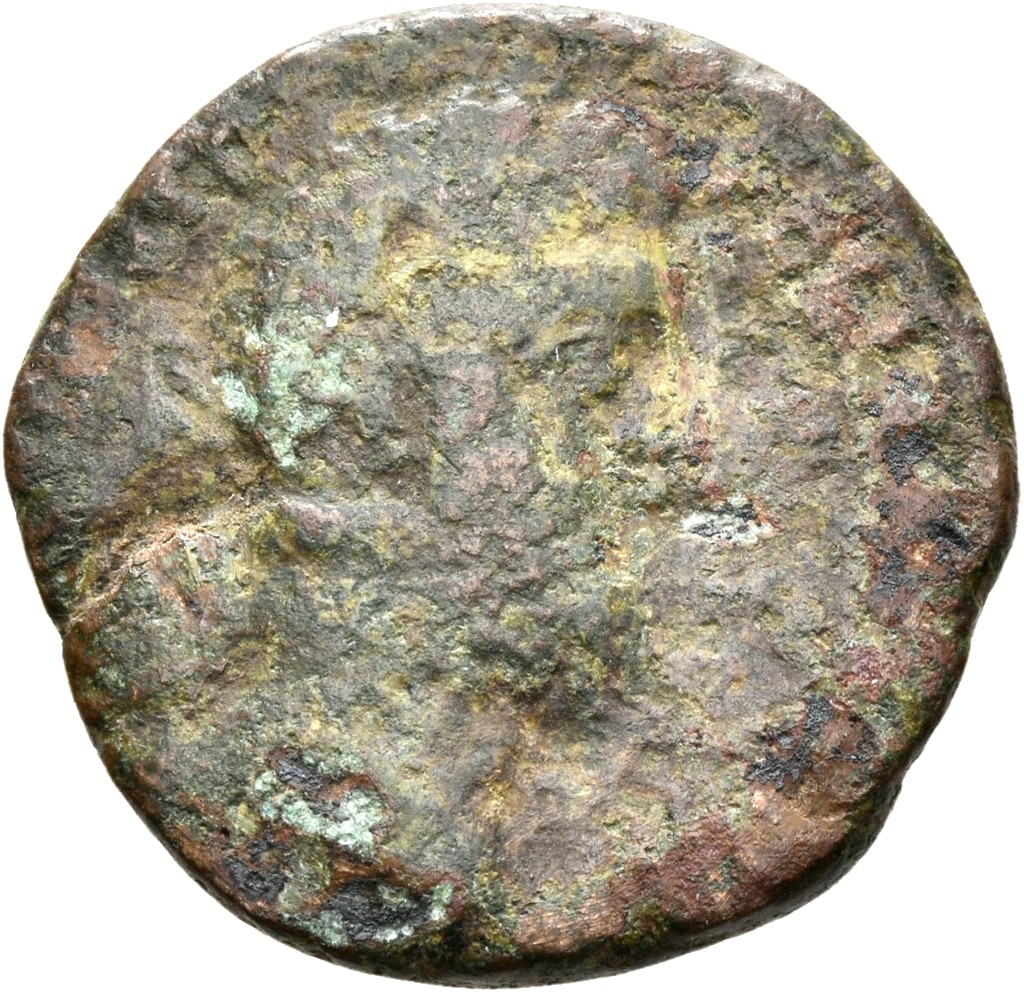 RIC III Commodus 569 Commodus obverse, Head of Commodus, laureate, right