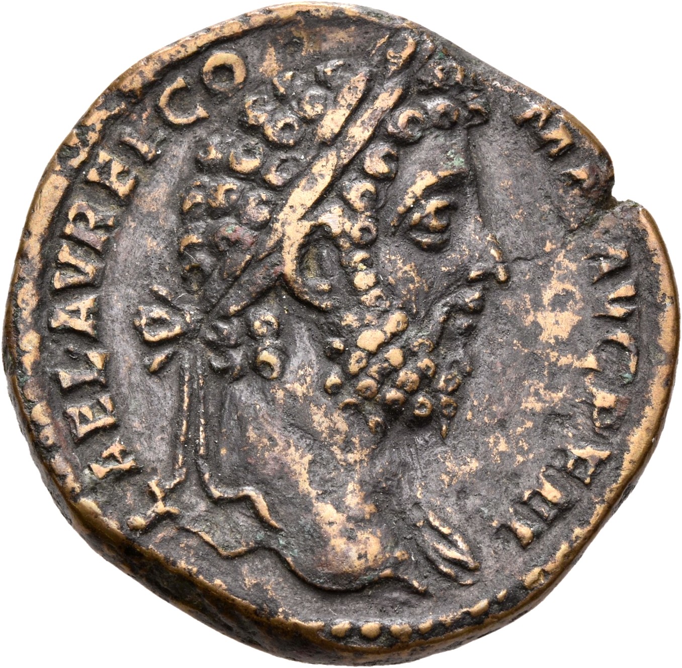RIC III Commodus 627 Commodus obverse, Head of Commodus, laureate, right