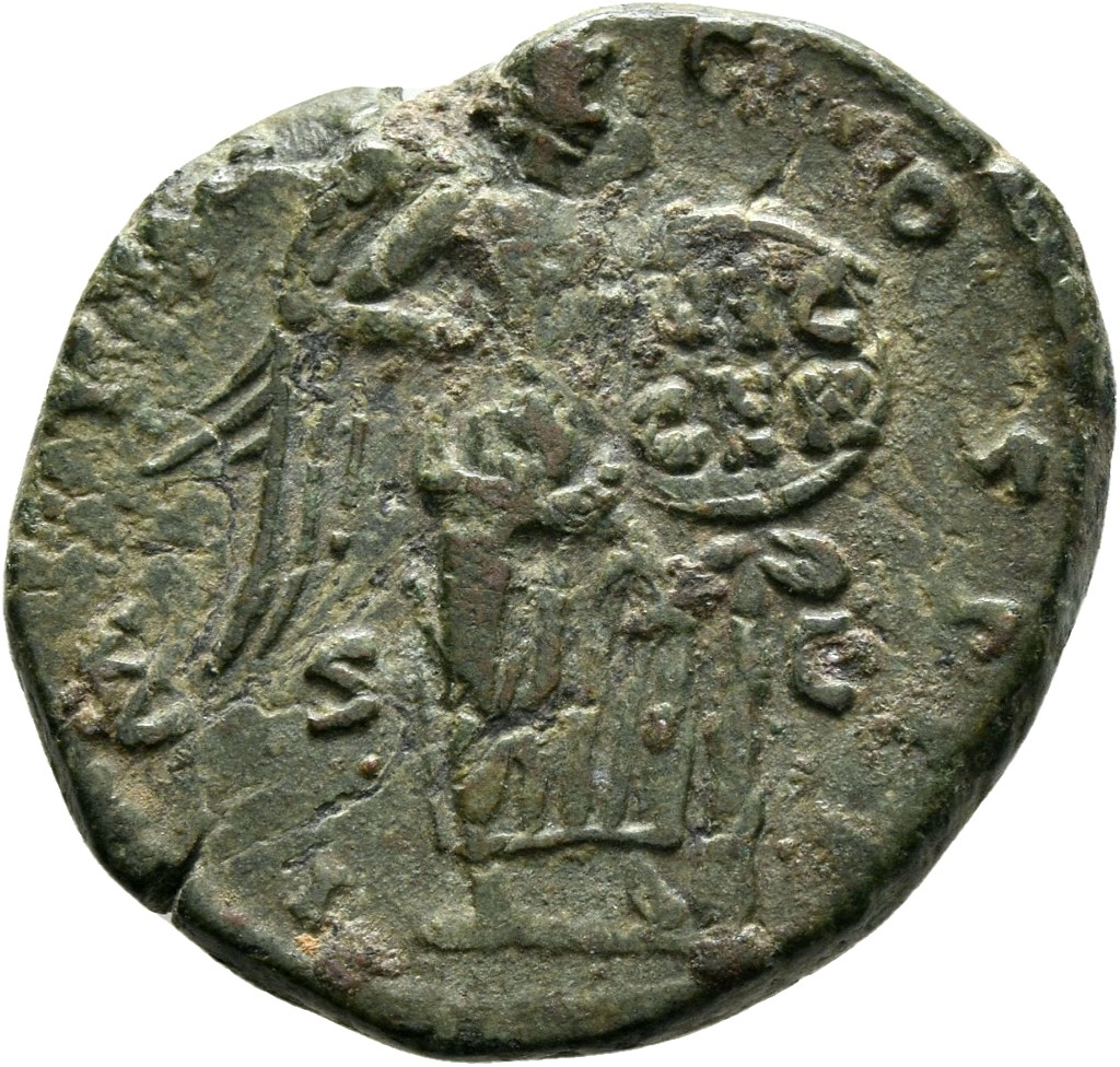 RIC III Marcus Aurelius 1002 Marcus Aurelius reverse — Victory, winged, naked to waist, standing front, head right, settin...