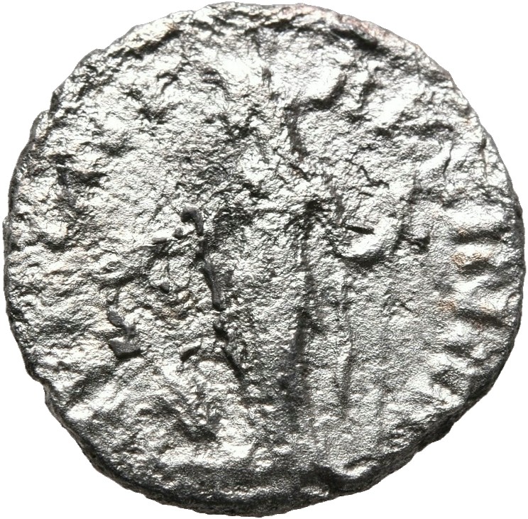 RIC III Marcus Aurelius 695 Marcus Aurelius reverse, Juno, veiled, draped, standing left, holding patera in extended right...