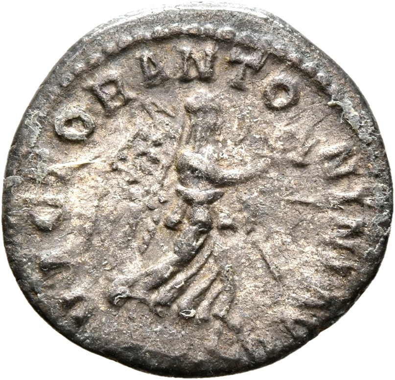 RIC IV Elagabalus 156b Elagabalus reverse, Victory, winged, draped, advancing right, holding wreath in extended right hand...