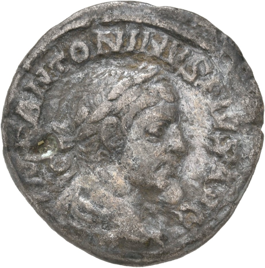 RIC IV Elagabalus 28a Elagabalus obverse, Head of Elagabalus, laureate, right