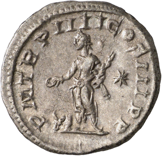 RIC IV Elagabalus 46d Elagabalus reverse, Elagabalus, in Syrian priestly robes, standing left, sacrificing out of patera i...