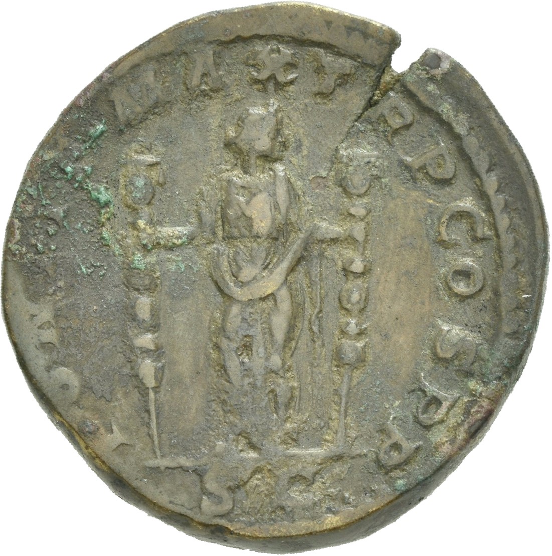 RIC IV Macrinus 141c Macrinus reverse, Fides, head right, standing front, holding standard in each hand, right foot on helmet