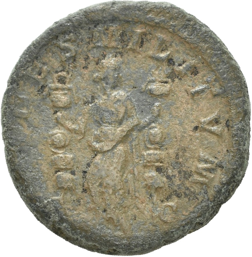 RIC IV Macrinus 181 Macrinus reverse, Fides, head right, standing front, holding two standards in hands, right foot on helmet