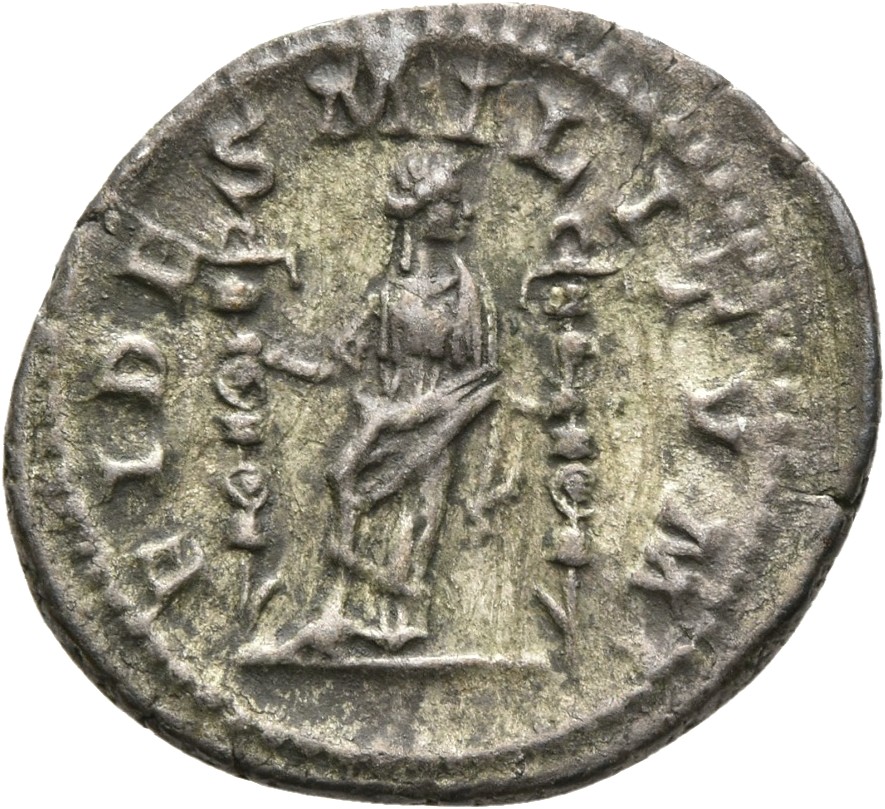 RIC IV Macrinus 67c Macrinus reverse, Fides, head right, standing front, holding standard in each hand, right foot on helmet