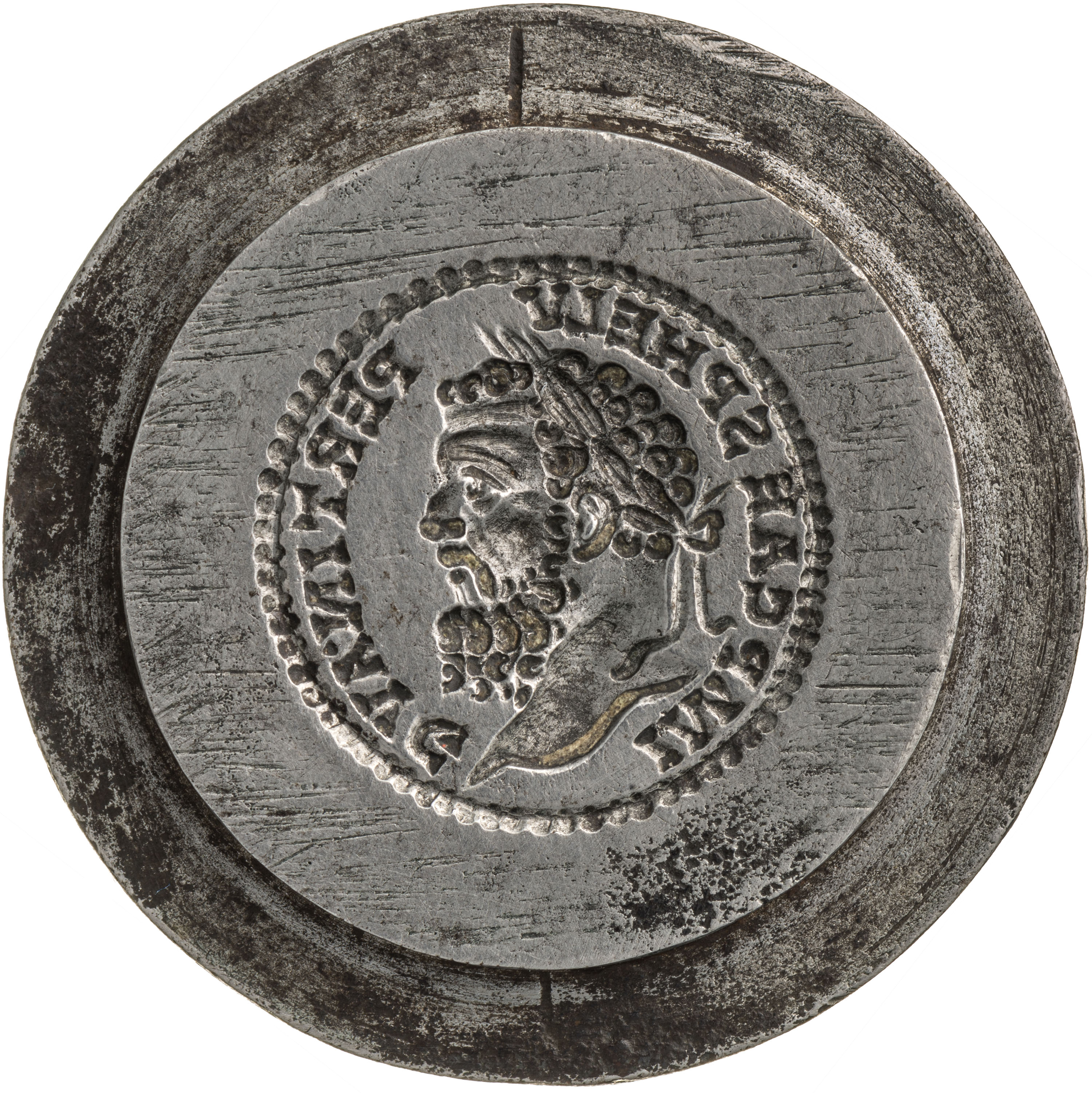 RIC IV Pertinax 10 Pertinax obverse, Drapierte Panzerbüste des Pertinax mit Lorbeerkranz in der Rückenansicht nach r. (wen...
