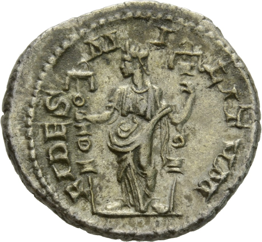 RIC IV Severus Alexander 139c Severus Alexander reverse, Fides, draped, standing left, holding two standards