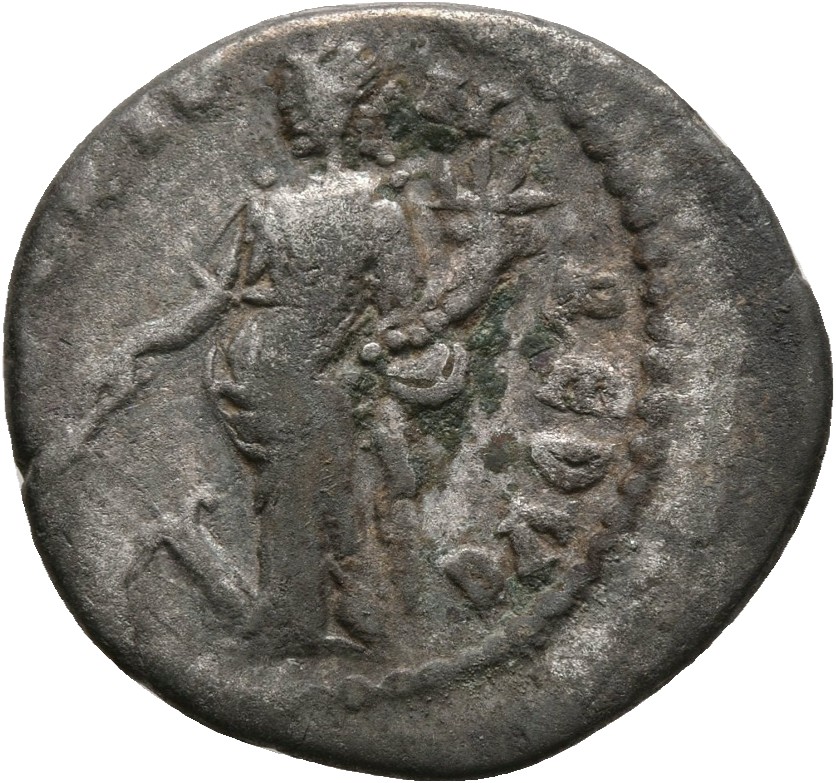 RIC IV Septimius Severus 377 Septimius Severus reverse, Fortuna, draped, standing left, holding rudder set on globe in rig...