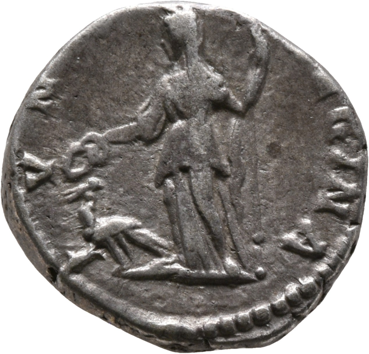 RIC IV Septimius Severus 560 (denarius) Septimius Severus reverse, Juno, veiled, draped, standing left, holding patera in ...