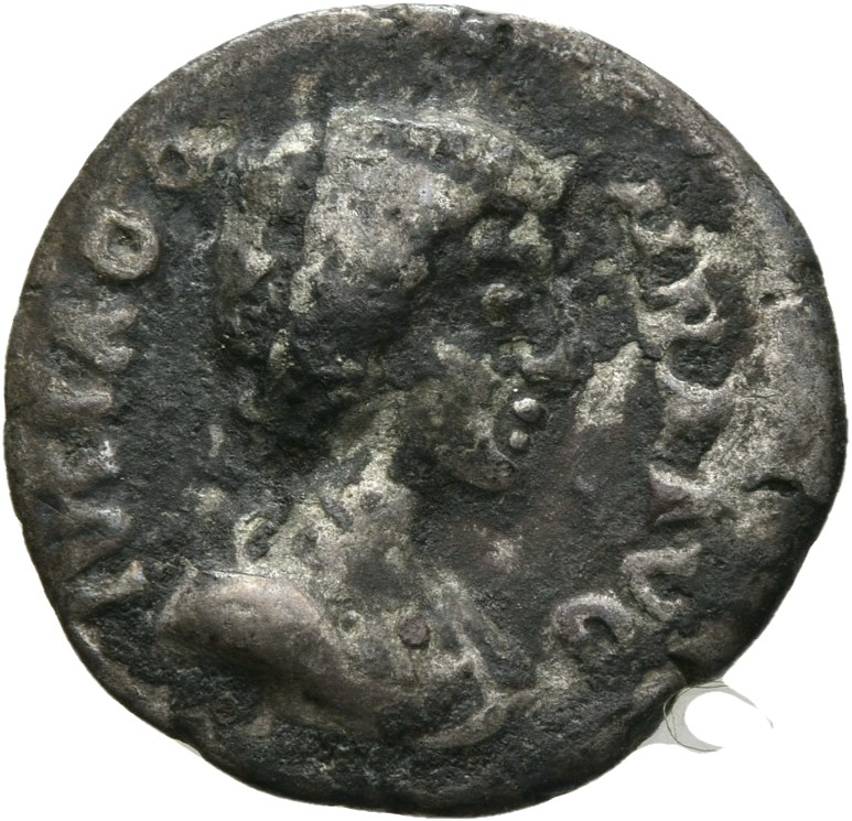 RIC IV Septimius Severus 608 Septimius Severus obverse, Bust of Julia Domna, hair waved and coiled at back, draped, right