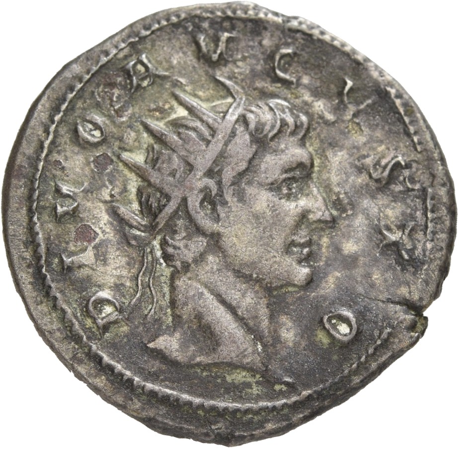 RIC IV Trajan Decius 77 Trajan Decius obverse — Head of Divus Augustus, radiate, right